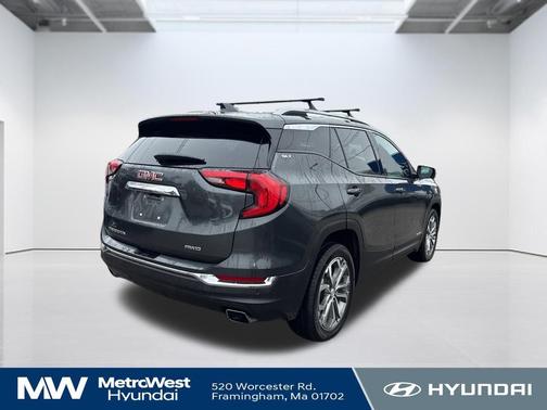 Graphite Gray Metallic 2019 GMC Terrain SLT