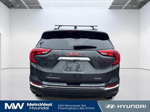 Graphite Gray Metallic 2019 GMC Terrain SLT