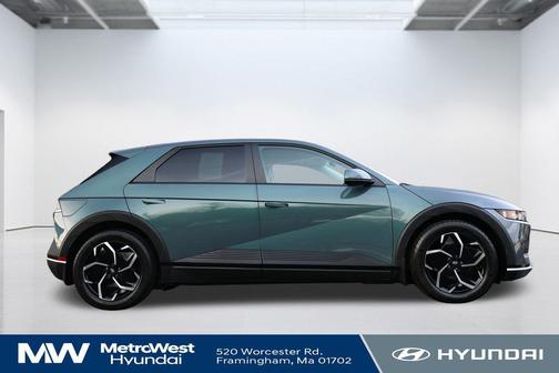 2024 Hyundai IONIQ 5 SEL