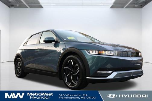 2024 Hyundai IONIQ 5 SEL