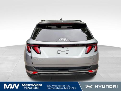Shimmering Silver 2024 Hyundai TUCSON SEL