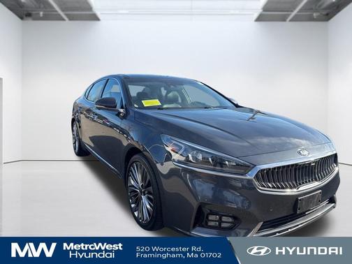 2019 Kia Cadenza Limited