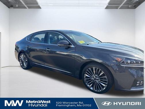 2019 Kia Cadenza Limited