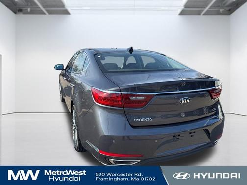 2019 Kia Cadenza Limited