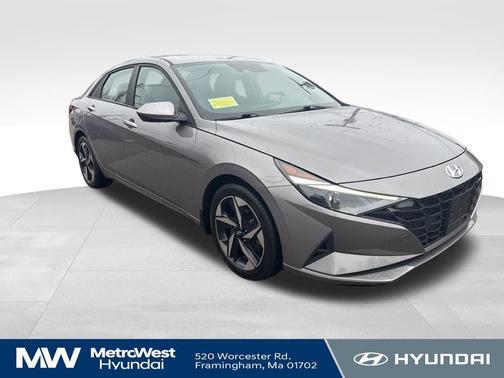 Fluid Metal 2023 Hyundai ELANTRA SEL