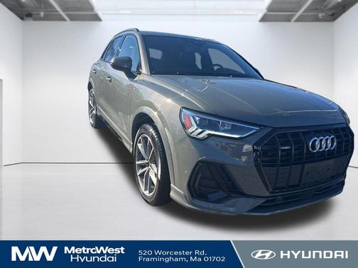 2025 Audi Q3 Premium 45 TFSI S line quattro Tiptronic