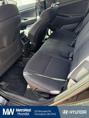 Black Noir Pearl 2020 Hyundai TUCSON SEL