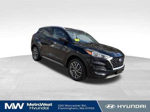 Black Noir Pearl 2020 Hyundai TUCSON SEL