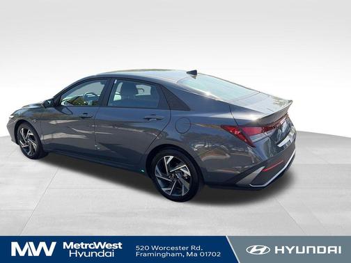 Ecotronic Gray 2025 Hyundai ELANTRA Sport