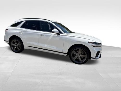 Uyuni White 2025 Genesis GV70 3.5T AWD Sport