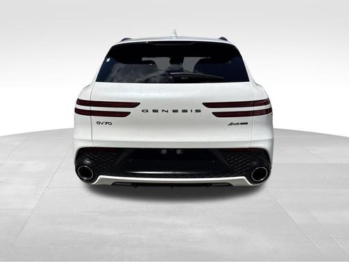 Uyuni White 2025 Genesis GV70 3.5T AWD Sport