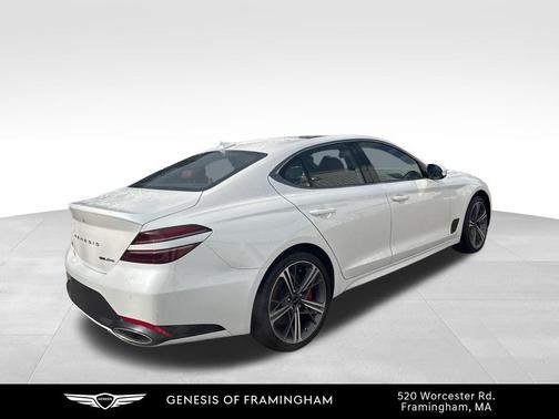 Uyuni White 2025 Genesis G70 3.3T AWD Sport Advanced