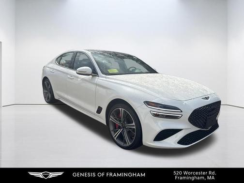 Uyuni White 2025 Genesis G70 3.3T AWD Sport Advanced