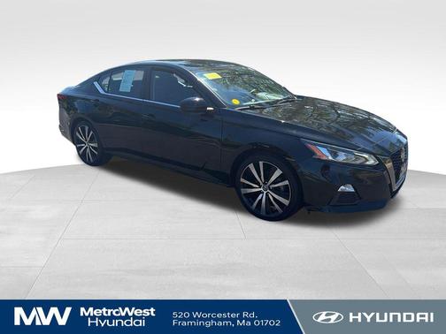 Super Black 2021 Nissan Altima SR FWD