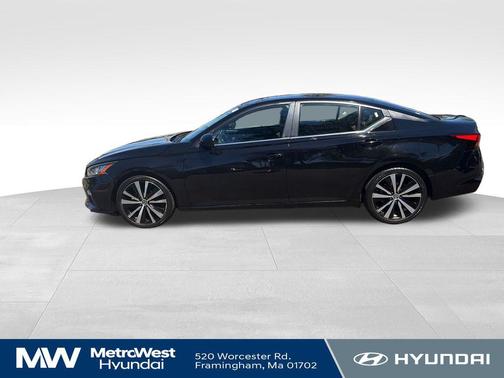 Super Black 2021 Nissan Altima SR FWD