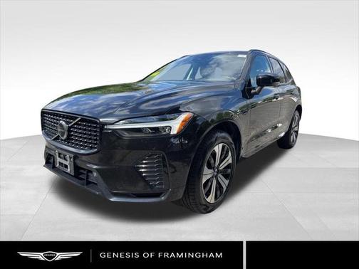 2023 Volvo XC60 Recharge Plug-In Hybrid T8 Plus Dark Theme