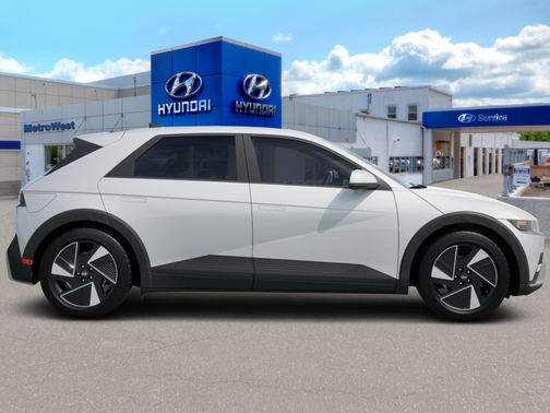 Atlas White 2027 Hyundai IONIQ 5 SE