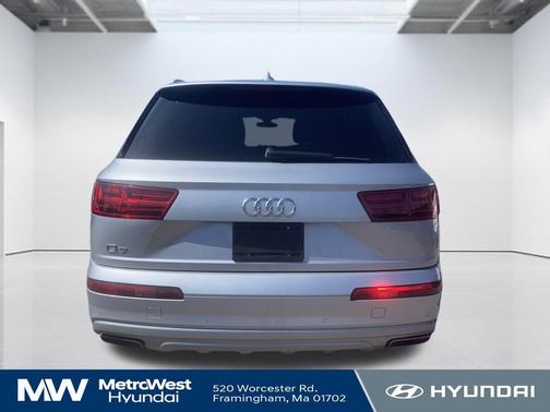 2019 Audi Q7 45 Premium Plus