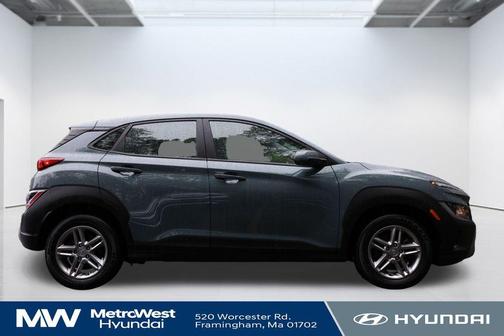 2022 Hyundai KONA SE
