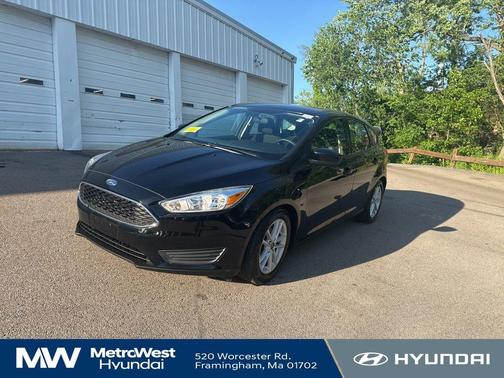 Shadow Black 2018 Ford Focus SE