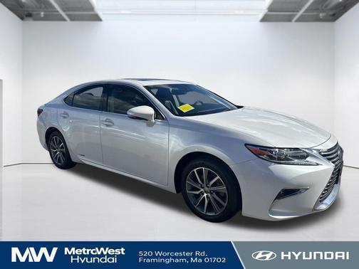 2017 Lexus ES 300h Base