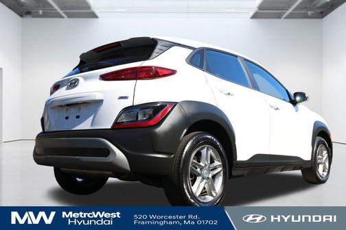 2023 Hyundai KONA SE