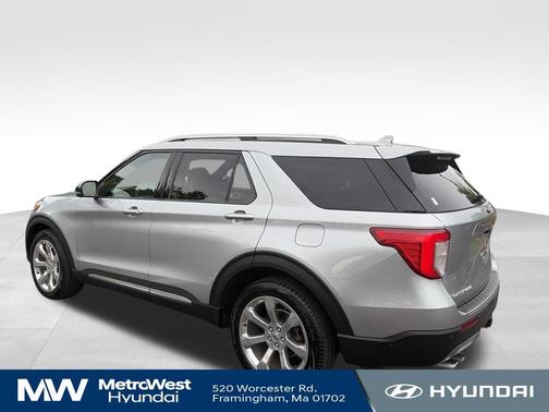 White 2020 Ford Explorer Platinum