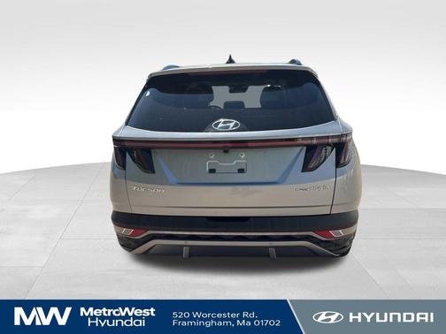 Shimmering Silver 2024 Hyundai TUCSON Plug-In Hybrid Limited
