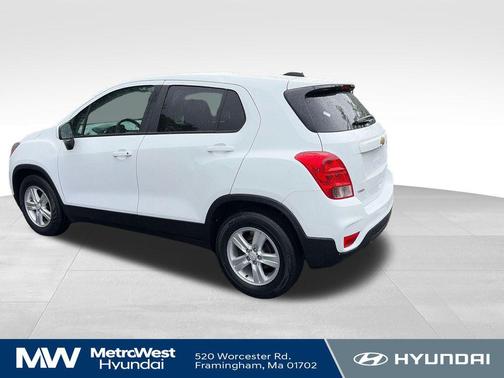 Summit White 2021 Chevrolet Trax LS