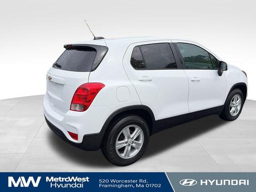 Summit White 2021 Chevrolet Trax LS