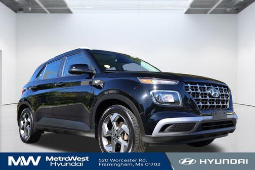 2023 Hyundai VENUE SEL