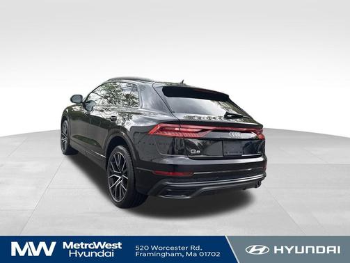 Orca Black Metallic 2021 Audi Q8 55 Premium Plus
