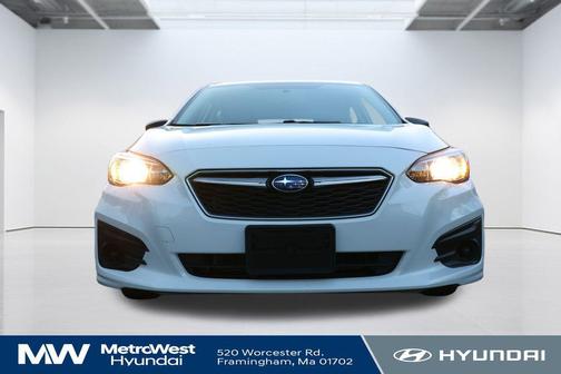 2019 Subaru Impreza 2.0i