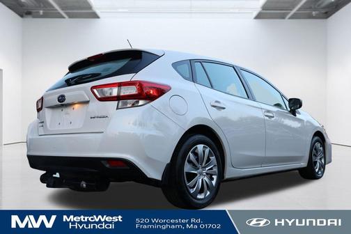 2019 Subaru Impreza 2.0i