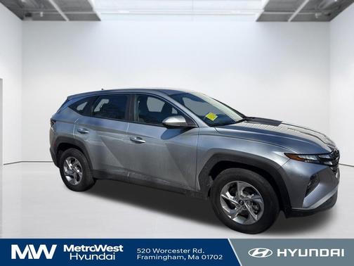 2023 Hyundai TUCSON SE