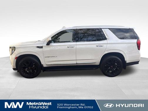 White Frost Tricoat 2021 GMC Yukon Denali