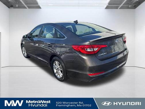 2016 Hyundai SONATA SE