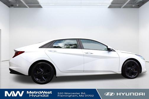 2021 Hyundai ELANTRA SEL