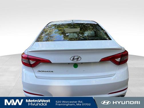 Quartz White Pearl 2017 Hyundai SONATA SE