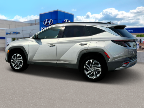 Shimmering Silver 2025 Hyundai TUCSON Limited