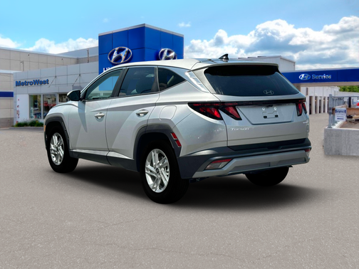 Shimmering Silver 2026 Hyundai TUCSON SE