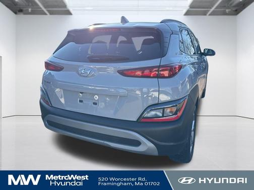 2023 Hyundai KONA SEL
