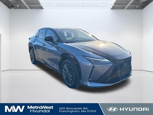 2023 Lexus RZ 450e Luxury