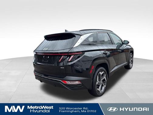Black Pearl 2024 Hyundai TUCSON SEL