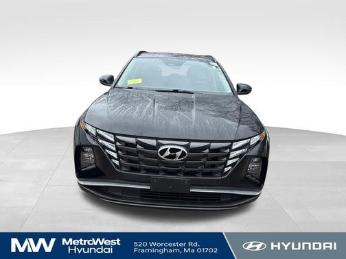 Black Pearl 2024 Hyundai TUCSON SEL