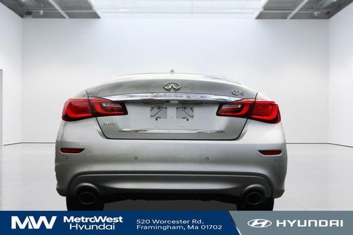 2018 INFINITI Q70 3.7X LUXE