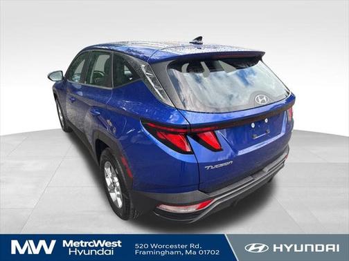 2022 Hyundai TUCSON SE