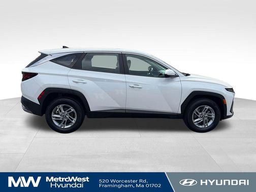 Serenity White Pearl 2025 Hyundai TUCSON SE