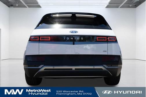 2024 Hyundai IONIQ 5 SEL