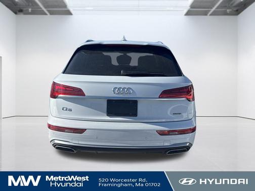 2023 Audi Q5 45 S line Premium Plus